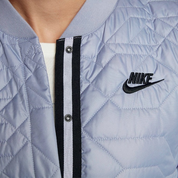 Women's Nike Sportswear Quilted Primaloft Jacket - Picture 3 of 5